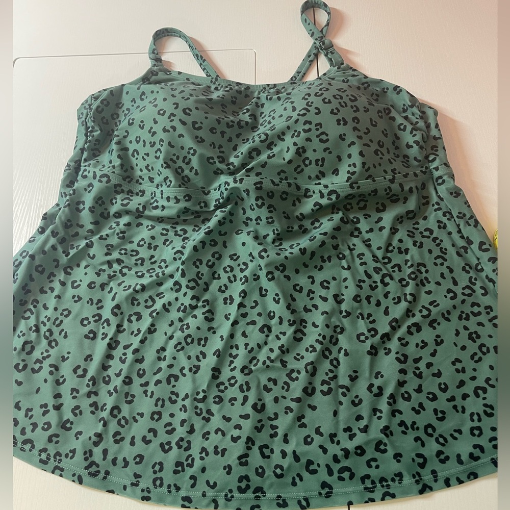 NWT Kona Sol Tankini